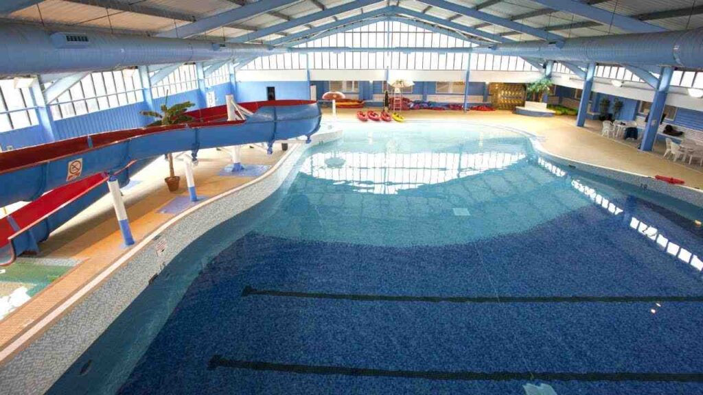 Swimming pool at Vauxhall Holiday Park